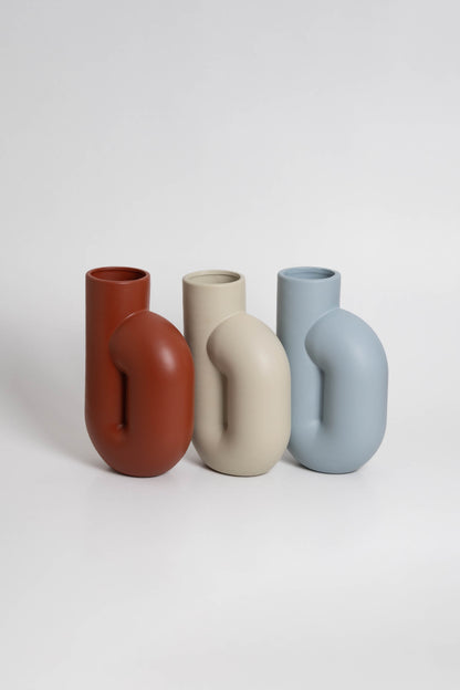 nono vase, handamde in portugal. Decorative vase perfect for flowers.