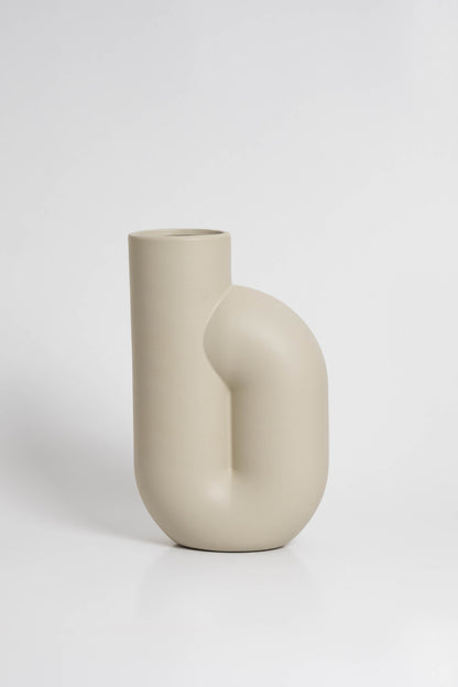 Nono Vase in off white ceramic with a minimalist design, handmade in Portugal. Ideal for displaying flowers or as a standalone decorative vase.