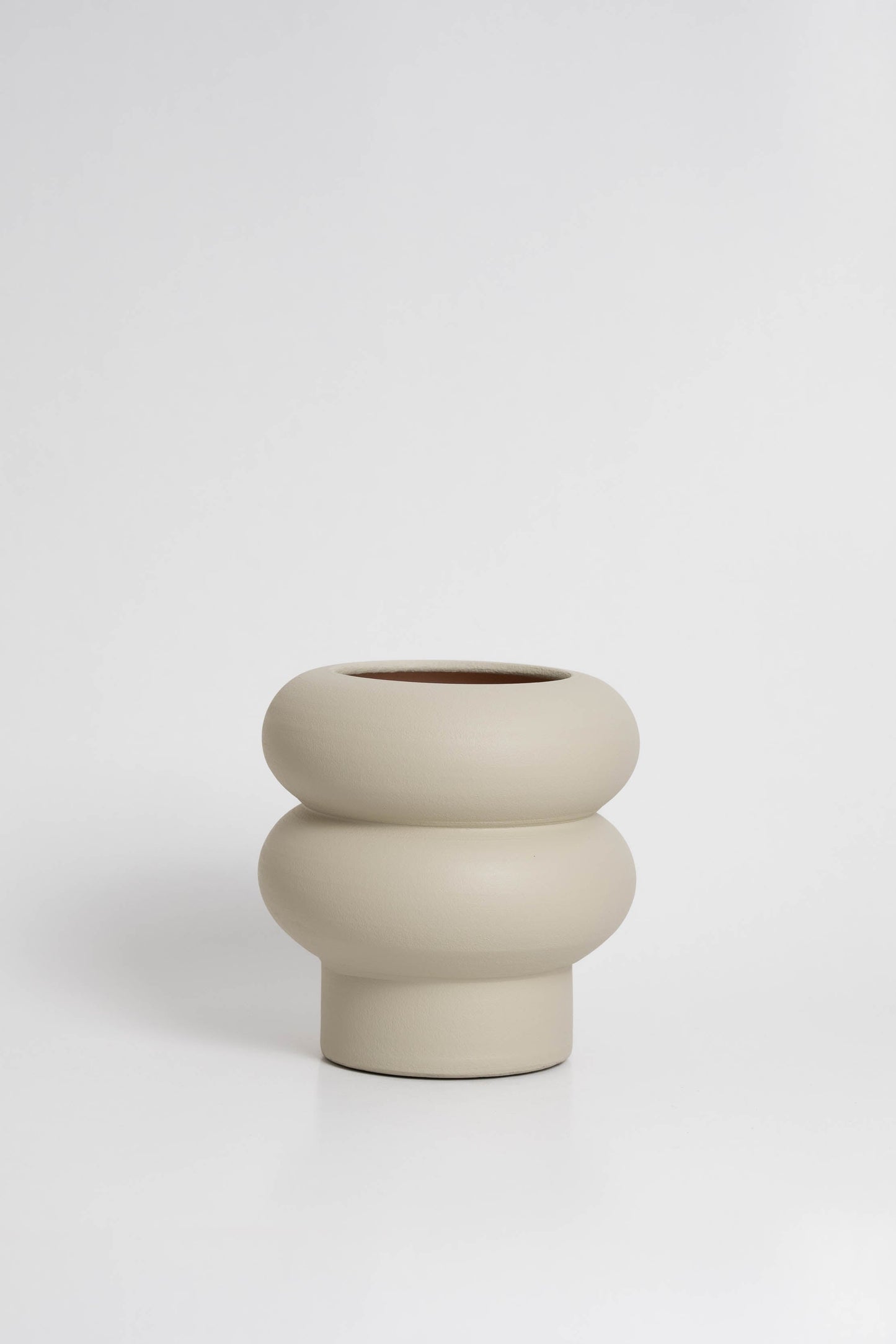 Ripple small vase in off white, ceramic with a minimalist design, handmade in Portugal. Ideal for displaying flowers or as a standalone decorative vase.