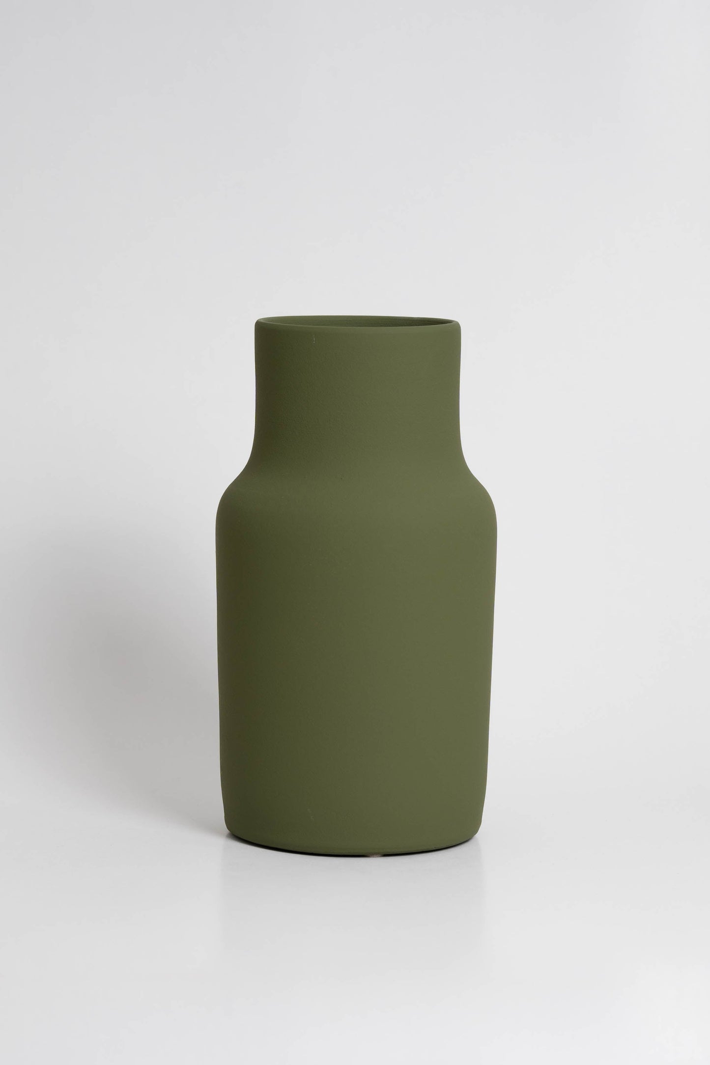 Blanc 01 Vase in olive green, ceramic with a minimalist design, handmade in Portugal. Ideal for displaying flowers or as a standalone decorative vase.