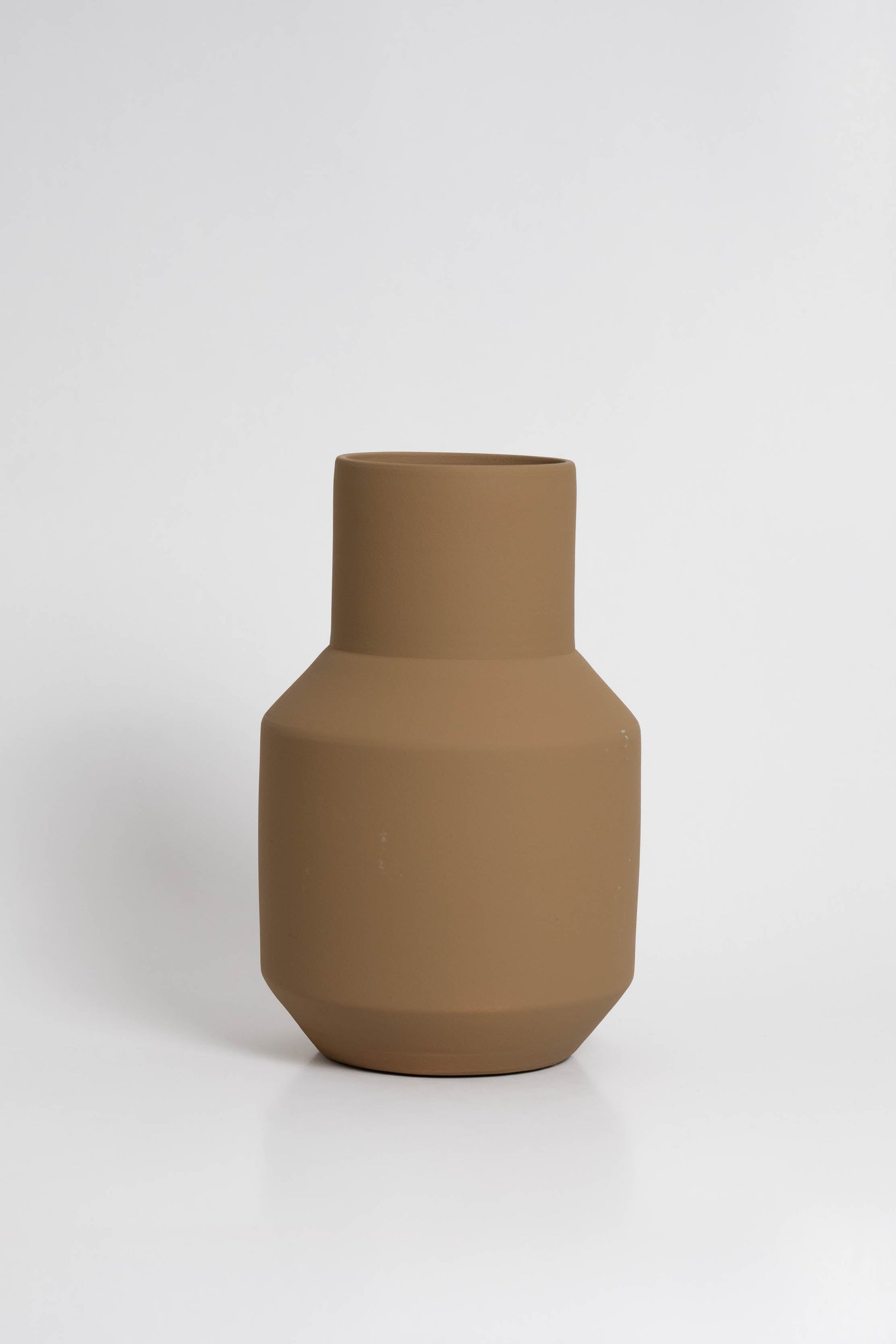 Sado Vase in light brow ceramic with a minimalist design, handmade in Portugal. Ideal for displaying flowers or as a standalone decorative vase.