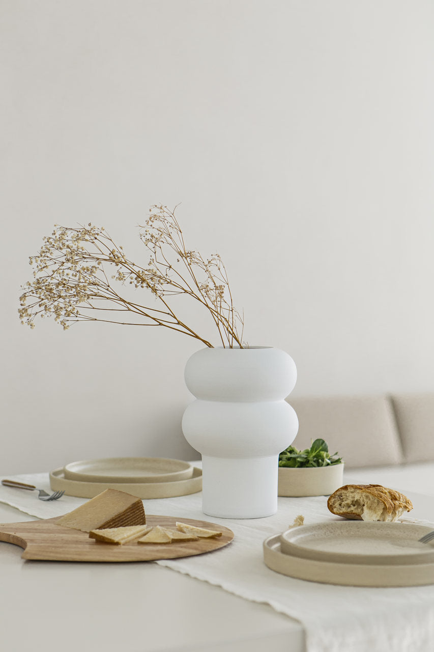 Ripple large white ceramic with a minimalist design, handmade in Portugal. Ideal for displaying flowers or as a standalone decorative vase. Perfect to decor tables